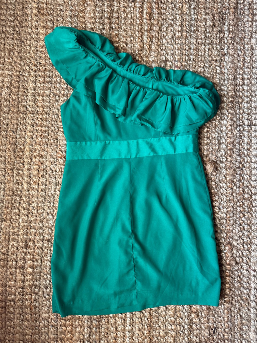 One-Shoulder Ruffle Dress in green - Picture 4 of 5